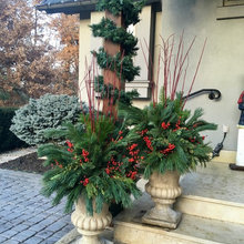 Holiday Outdoor Decor