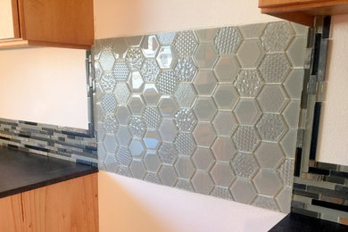 6" back splash with hexagon accent tiles