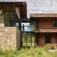 CABIN EXTERIOR