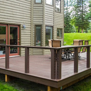 Trex Entry Walkway and Side Deck with Cable Rail
