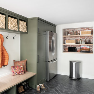 Family Friendly Mudroom in Wynnewood