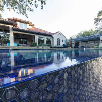 CHIMNEY ROCK LUXURY