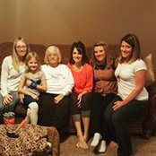 Kaylie Leonhardt's photo