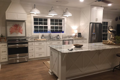Kitchen - kitchen idea in Atlanta