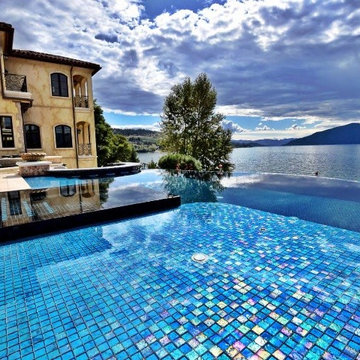 British Colombia Lightstreams Renaissance Collection Peacock Pool