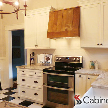 Classic Bungalow Kitchen with Modern Touches