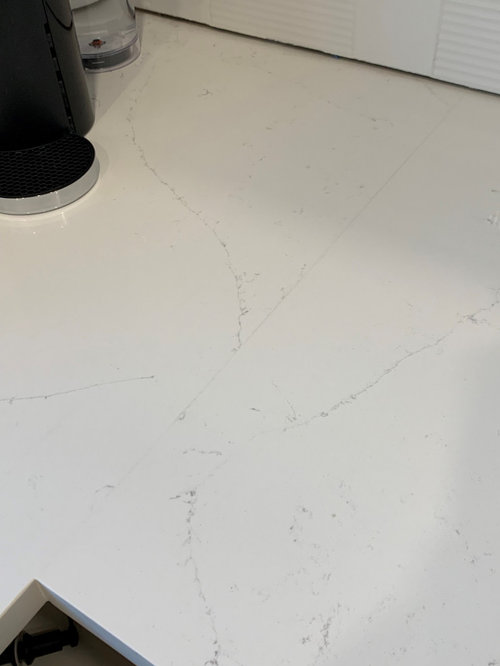 New quartz countertop bad job or unrealistic expectations?