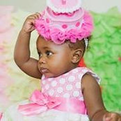 Shayla Lowmans foto