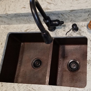 33" Hammered Copper Kitchen 60/40 Double Basin Sink with ORB Pull Down Faucet, M