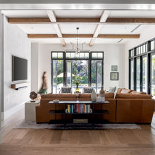 Lake house Family Room
