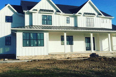 Inspiration for a timeless exterior home remodel in Kansas City
