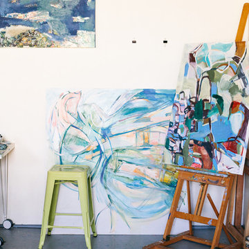 A Light-Filled Artist’s Loft Has Touches of Home