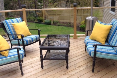 Example of a trendy deck design in Other