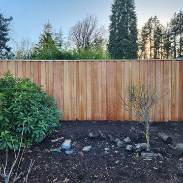 Privacy fence overlapped with clear cedar with metal post
