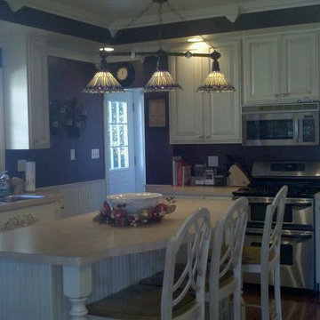 1909 American Foursquare Farmhouse-D.I.Y Home Makeover/Before & After Photos