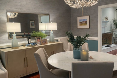 Dining room photo in Raleigh
