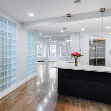 2061 Broadway