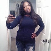 Emi Makia's photo