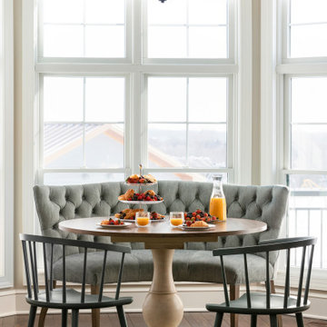 Luxe | Kitchen & Breakfast Room