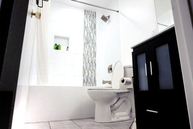 Inspiration for a modern bathroom remodel in Austin