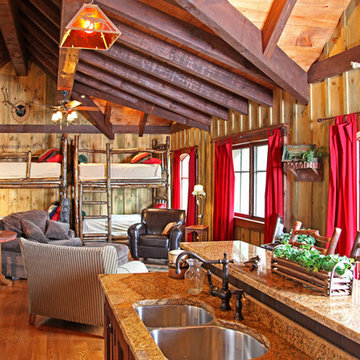 Lakefront Lodge by MossCreek