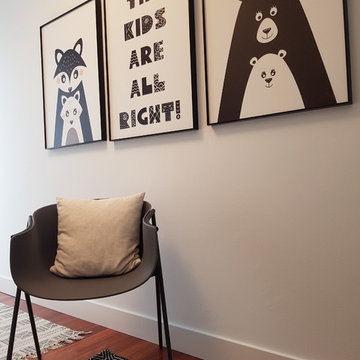 Decoración de un dormitorio alargado