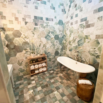 Jungle Wet Room & Bath