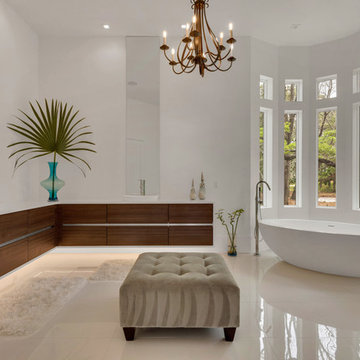 Modern Cabinetry in White High Gloss