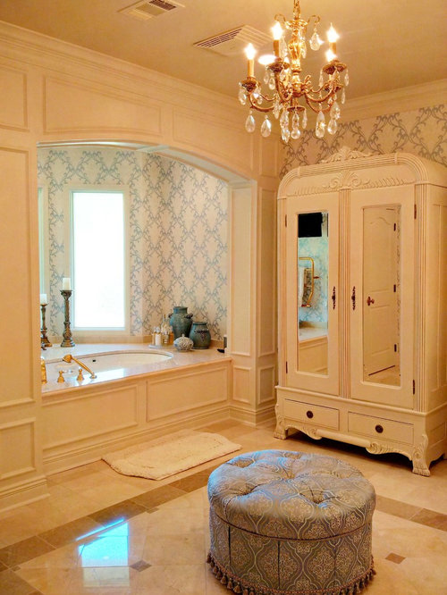 Victorian New Orleans Bathroom Design Ideas, Remodels & Photos