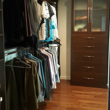 MARLBORO/ TRUFFLE FINISH DRESSING ROOM