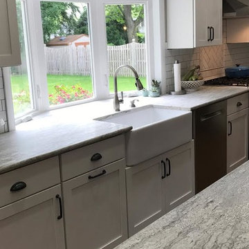 Beautiful Kitchen Remodel w/Neutral Grey Tones