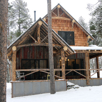 Settler's Forge Cabin