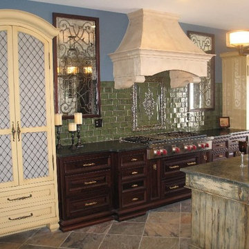 Portobello Road and Pembridge Pulls with Backplates in Satin Gold