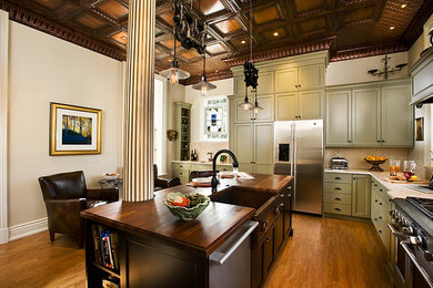 Example of a classic kitchen design in Other