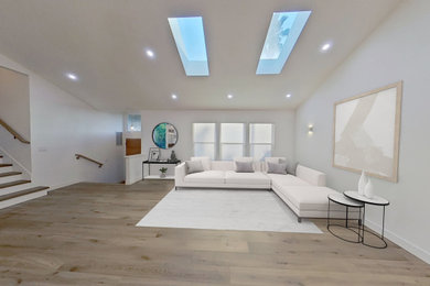 Living room photo in San Francisco