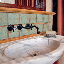 Bath sinks