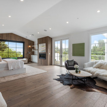 Cape Code Modern in Encino, CA
