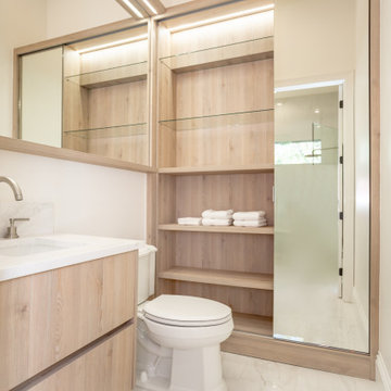 Elegant Contemporary Bathroom with Scandinavian Touch