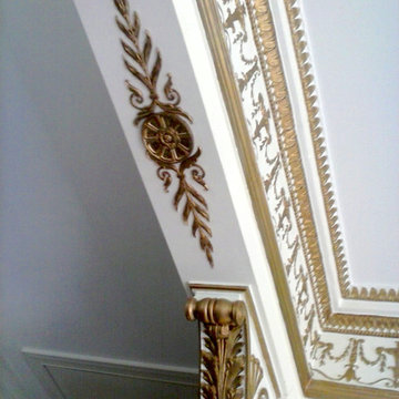 Mouldings: Crown & Frieze