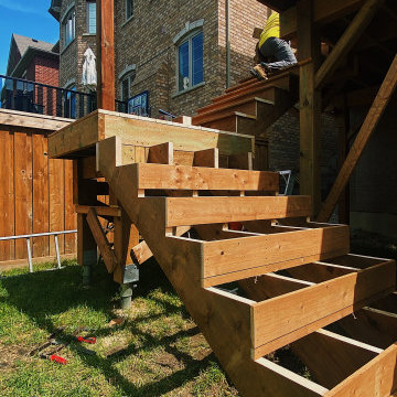 Harmony Deck: The Modern Backyard Getaway