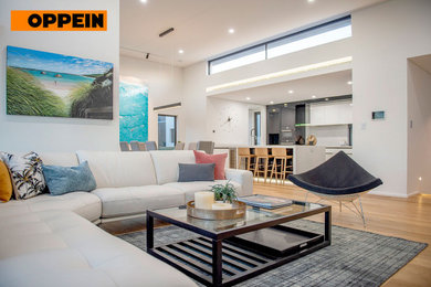 Example of a minimalist living room design in Perth