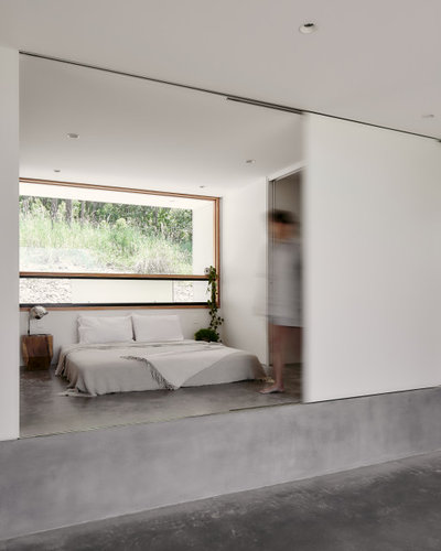 Modern Bedroom by Atelier Chen Hung