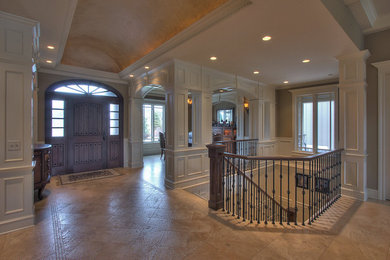 Example of a classic entryway design in Vancouver