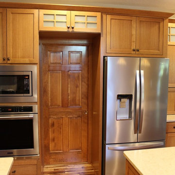 Quartersawn Oak Craftsman Style Kitchen That Brings The Outdoors In.