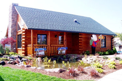 Mountain style house exterior photo in Milwaukee