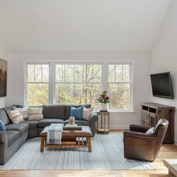 Custom Home Build: Carriage House with Rustic Charm and Modern Amenities in Midd