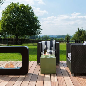 Modern Frame-Like Freestanding Fireplaces