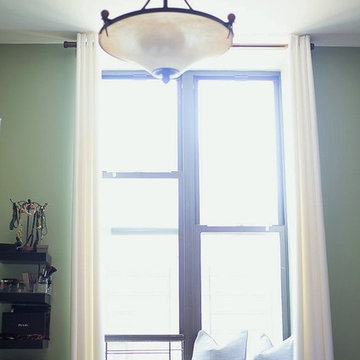 Brooklyn Brownstone Studio - Open Plan Bedroom (Makeover Package)