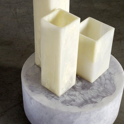 Martha Sturdy square resin vases in linen marble - Products