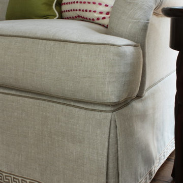 Understated but Comfortable Family Room